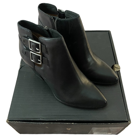 Frye Jennifer Belted Shootie Ankle Boot, Black Size 6M NWB! - Picture 11 of 11